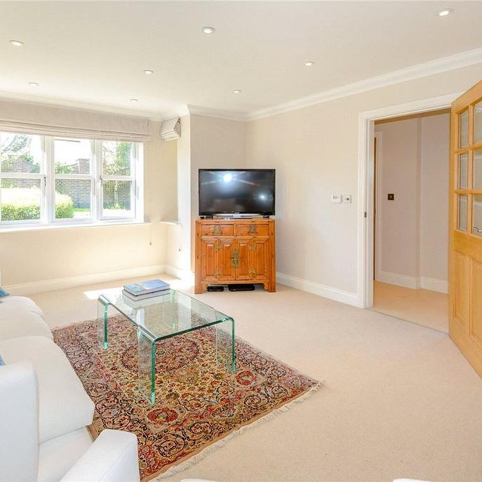 4 bedroom detached house to rent - Photo 1