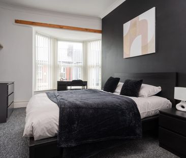 Room in a Shared House, Garmoyle Road, L15 - Photo 6