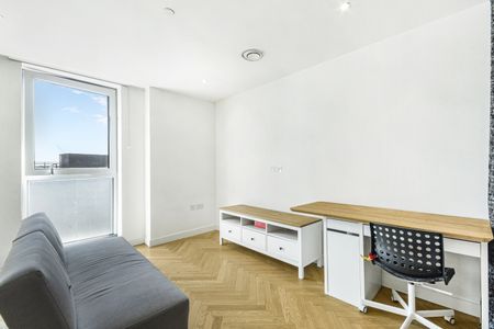 Studio Flat, Southwark Bridge Road, SE1 - Photo 2