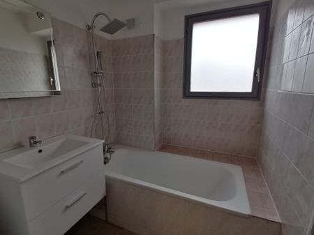 Location Appartement 3 pièces 59m² TROYES 10000 - Photo 5
