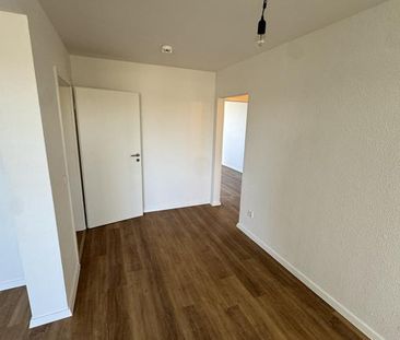 Moderne 3-Zimmer-Wohnung mit Balkon! - Foto 1