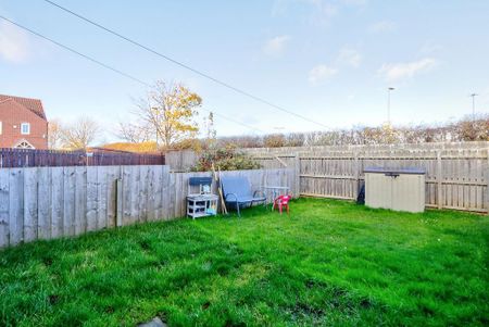 3 bedroom end of terrace house to rent - Photo 4