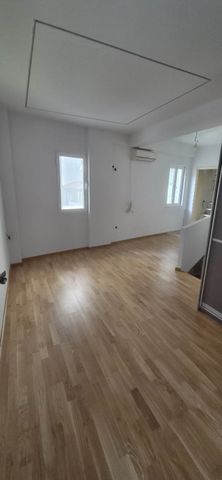 (For Rent) Residential Maisonette || Athens Center/Athens - 50 Sq.m, 1 Bedrooms, 550€ - Photo 2