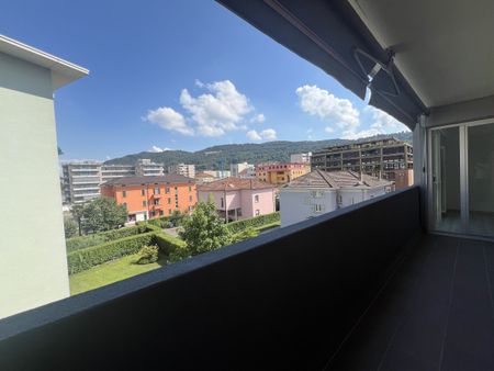 FINO A 3 MESI GRATUITI - 3.5 locali RISTRUTTURATO a Chiasso - Foto 2