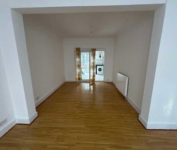 Livingstone Road, Gillingham, ME7 - Photo 1