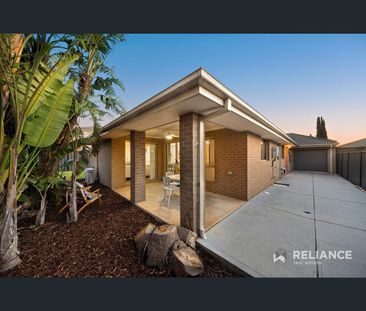 15 Soaring Road, Tarneit, Vic 3029 - Photo 3