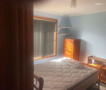 Austins Ferry - Photo 3