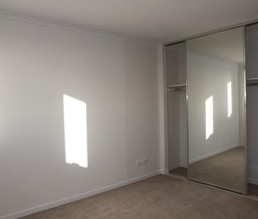 Enjoy a cozy life in an apartment in the heart of Springvale. - Photo 2