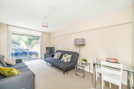 Earls Court Road - Photo 2