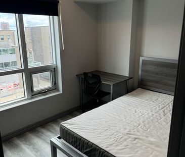 For Lease - 275 Larch Street Unit# H401, Waterloo, Ontario - Photo 4