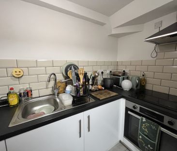 Rockstone Lane, Southampton - Photo 6