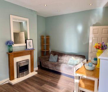 4 Bed End Terrace, Highbury Place, LS6 - Photo 4