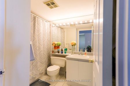 For Lease - 10 Laurelcrest Street Unit# 603, Brampton, Ontario - Photo 4