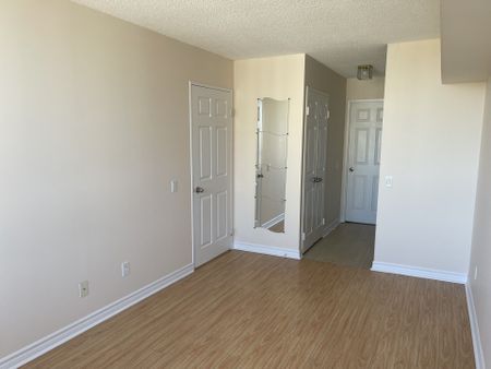 For Lease - 7 Bishop Avenue Unit# 1712, Toronto, Ontario - Photo 5