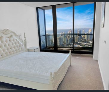 Furnished 3-Bedroom Apartment with Uninterrupted Broadwater & Skyli... - Photo 3