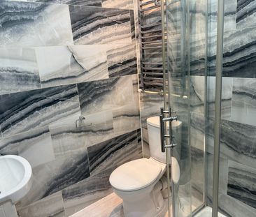 Studio Flat, Dorset Road, SW19 - Photo 3