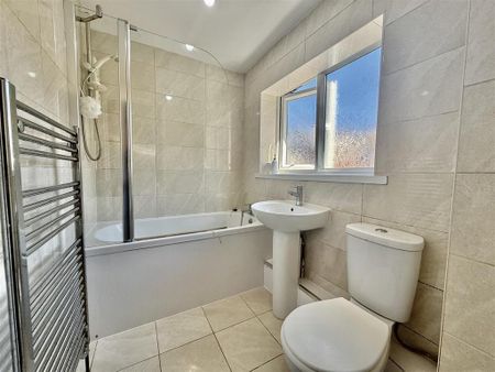 2 bedroom apartment to rent - Photo 5