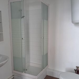 Location Appartement 1 pièce 31m² ST ETIENNE 42000 - Photo 2