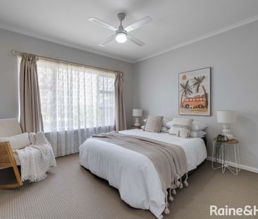 Immaculately Presented Home with Convenient Amenities - Photo 6