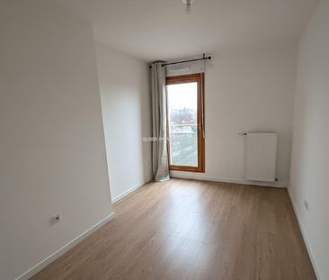 Location - appartement - 61.49 m² - 3 Pièces - Photo 5