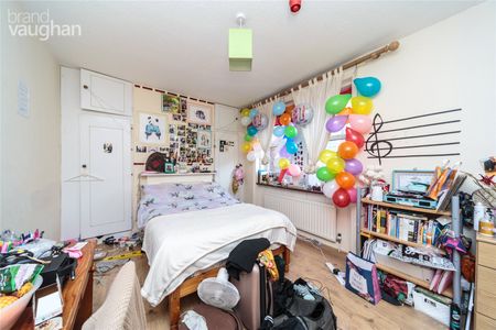 6 bedroom terraced house to rent - Photo 3