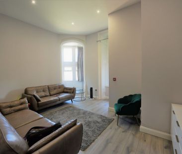 2 bedroom Flat in 1 Towers Way, Leeds - Photo 3