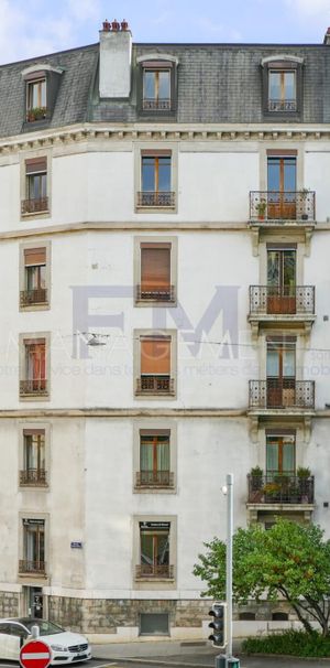 Centre-ville, rue des Glacis de rive, 3 pcs on the 1st floor, approx 60.80m2 - Photo 2