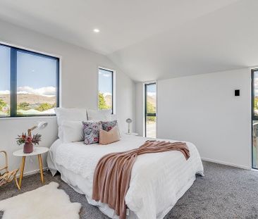 Modern 3-Bedroom Home for Rent 1/22 Rutherford St - Photo 6