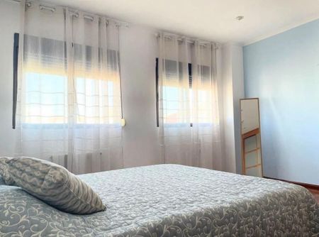 2 room luxury Apartment for rent in Valencia, Spain - Photo 4