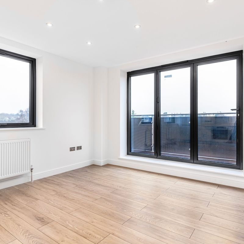 Portland Road, London, SE25 - Photo 1