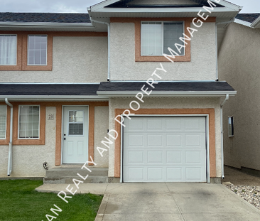 3 Bedroom Townhouse in North Regina - Photo 6