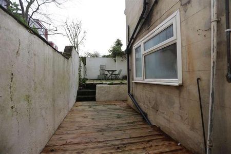Sackville Road, Hove, BN3 - Photo 4