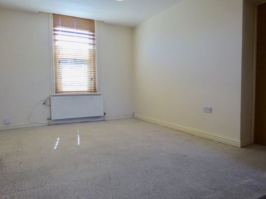 GERALD ROAD, CHARMINSTER (P07465) - Photo 1