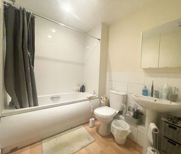 Pettacre Close, SE28 - Photo 5