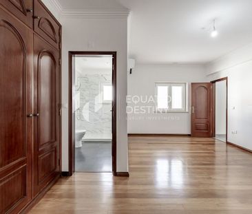 5 bedroom luxury House for rent in Seixal, Distrito de Setúbal - Photo 3