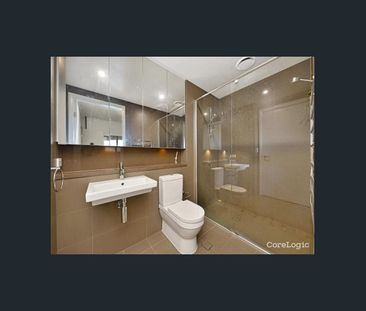 Modern 1-Bedroom Apartment in Prime Location Near Olympic Park Station - Photo 5