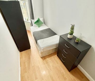 Room in a Shared House, Paddock Road, NW2 - Photo 6