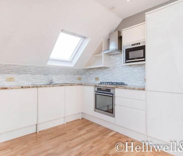 2 bedroom flat to rent - Photo 2