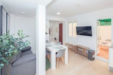 Carrer Julián Peña, Valencia, Valencian Community 46018 - Photo 4