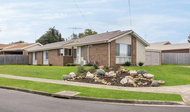 14 Villea Avenue, Grovedale - Photo 1