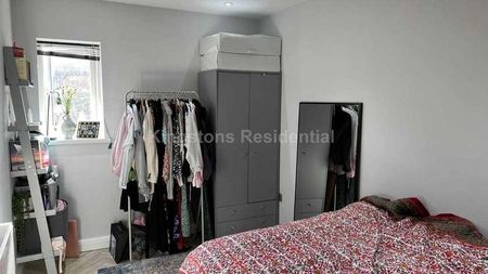 City Road, Cardiff, CF24 - Photo 2