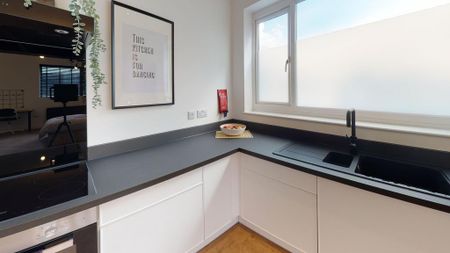 Studio to rent - Photo 4