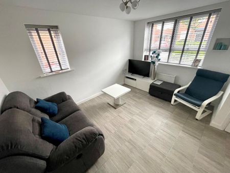 2 bedroom terraced house to rent - Photo 4