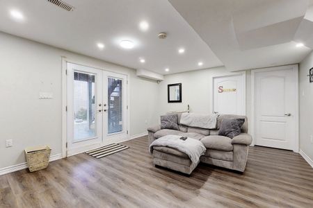 For Lease - 90 Maplebank Crescent Unit# Basement, Whitchurch-Stouffville, Ontario - Photo 3