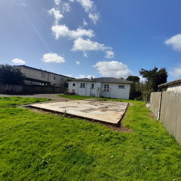 Pukekohe, 96 Edinburgh Street - Photo 1