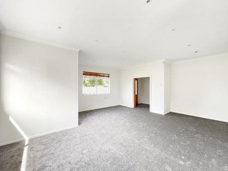 TAKAPUNA - 4 Bedroom House with 2 Bathrooms - Photo 3