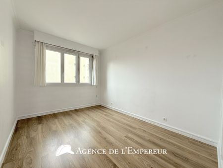 Appartement T5 centre ville – - Photo 4