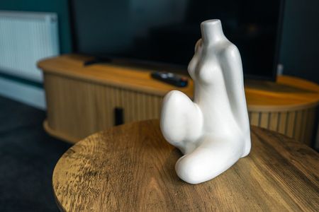 Royal Windsor Way - Photo 2