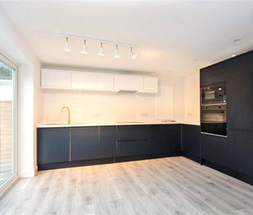 3 bedroom bungalow to rent - Photo 3