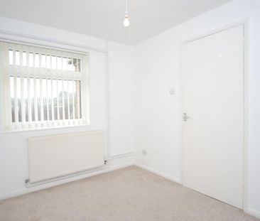 2 bedroom semi-detached bungalow to rent - Photo 6